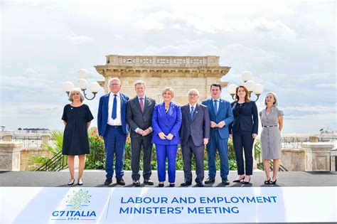 Accreditation is open to the G7 Labour and Employment Ministers .